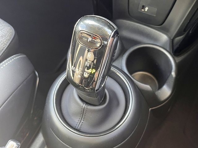 BMW MINI COOPER 2022