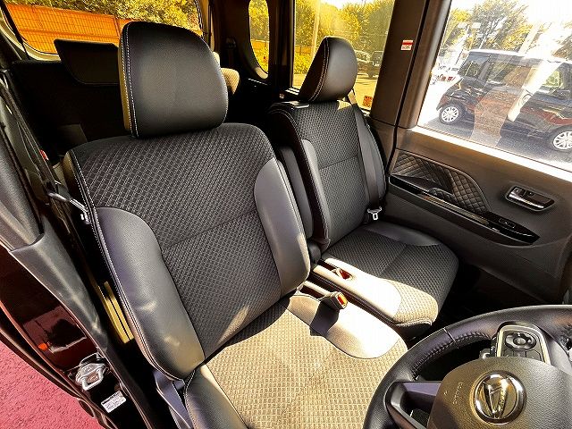 DAIHATSU TANTO CUSTOM 2021