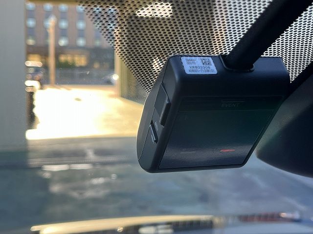 TOYOTA ESQUIRE HYBRID 2019