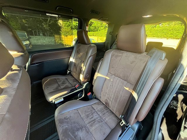 TOYOTA ESQUIRE HYBRID 2019