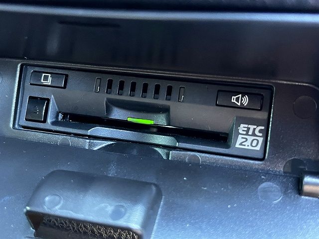 TOYOTA ESQUIRE HYBRID 2019