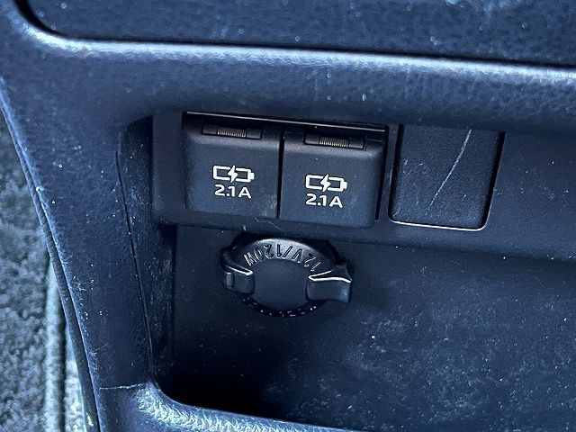 TOYOTA ESQUIRE HYBRID 2019