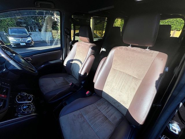 TOYOTA ESQUIRE HYBRID 2019