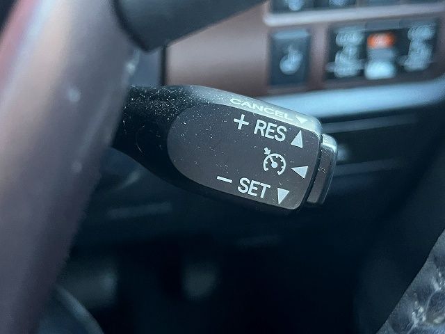 TOYOTA ESQUIRE HYBRID 2019