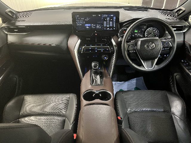 TOYOTA HARRIER 2WD 2021