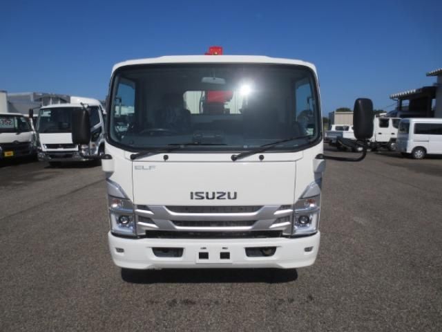 ISUZU ELF 2022