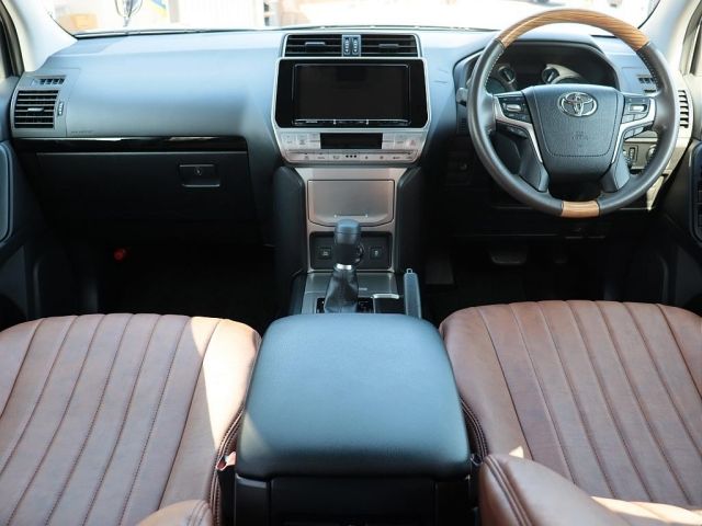TOYOTA LANDCRUISER PRADO 2021