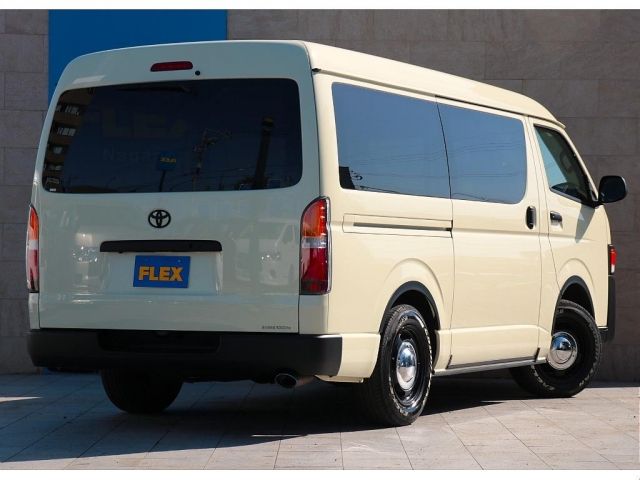 TOYOTA HIACE van 4WD 2020