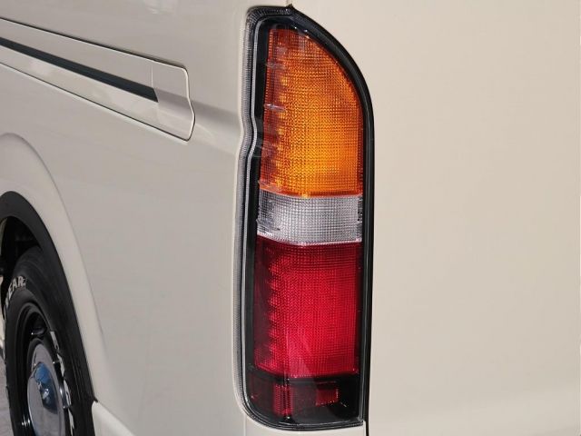 TOYOTA HIACE van 4WD 2020