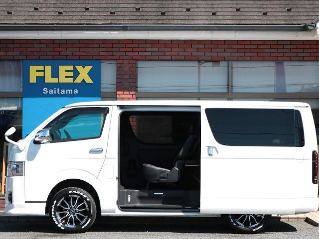 TOYOTA HIACE van 4WD 2020