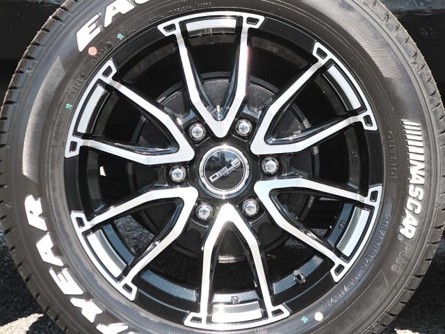 TOYOTA HIACE van 4WD 2020