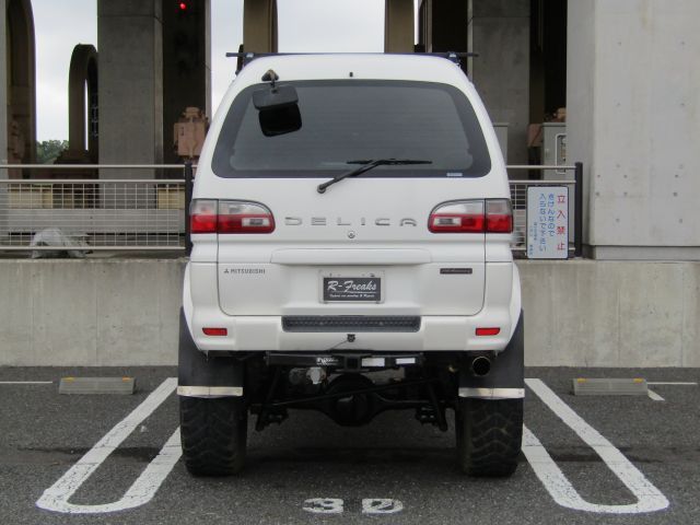 MITSUBISHI DELICA SPACE GEAR  4WD 2002