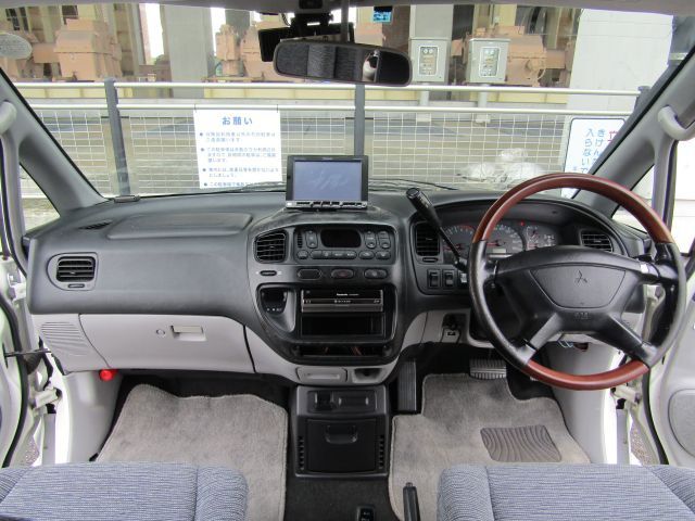 MITSUBISHI DELICA SPACE GEAR  4WD 2002