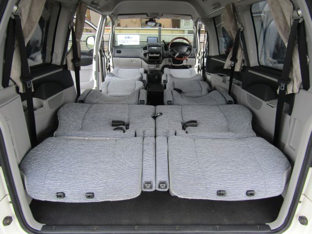 MITSUBISHI DELICA SPACE GEAR  4WD 2002