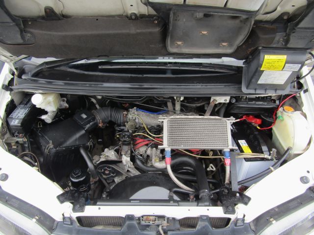 MITSUBISHI DELICA SPACE GEAR  4WD 2002