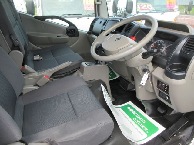 NISSAN ATLAS 2013