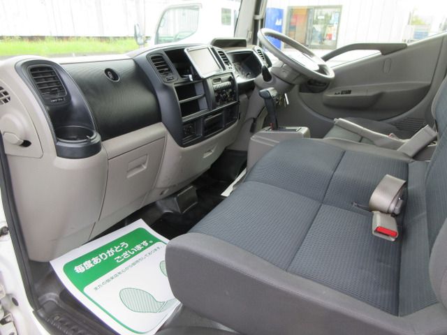 NISSAN ATLAS 2013