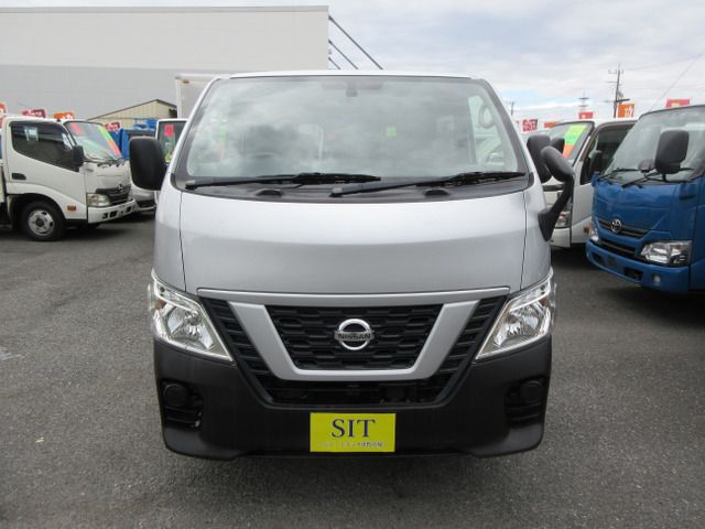 NISSAN NV350 CARAVAN 2018