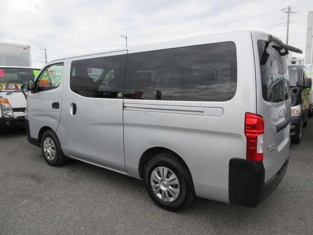 NISSAN NV350 CARAVAN 2018