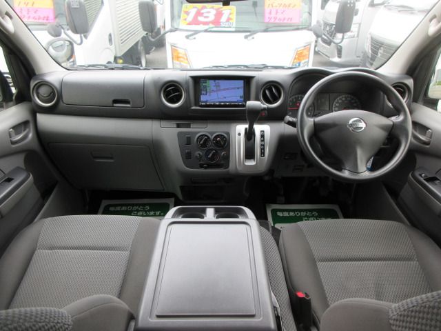 NISSAN NV350 CARAVAN 2018