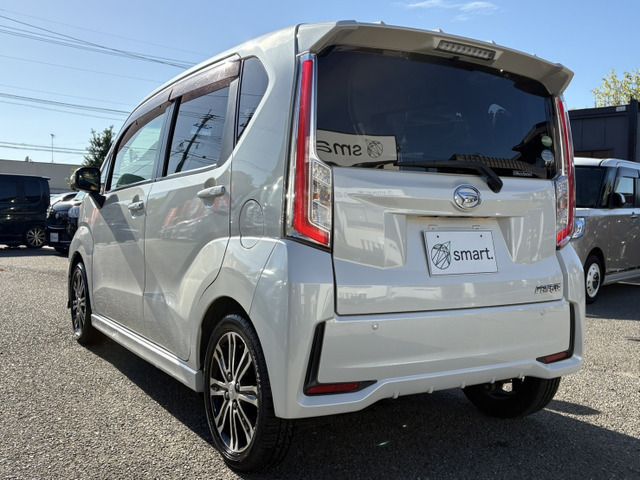 DAIHATSU MOVE CUSTOM 2015