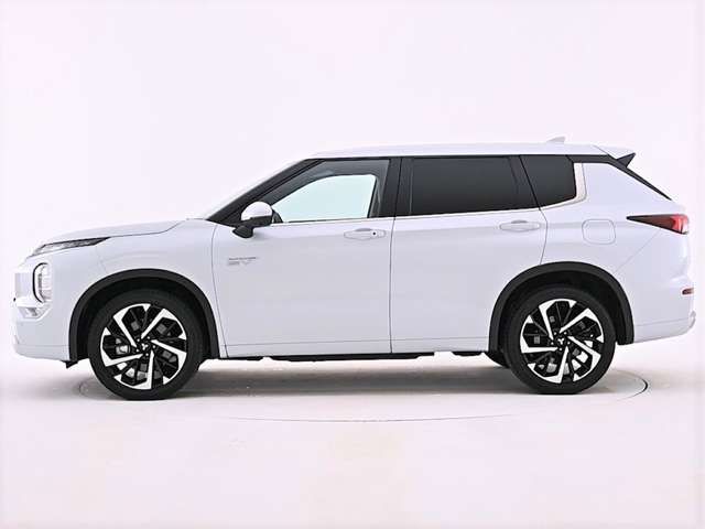 MITSUBISHI OUTLANDER PHEV 2023