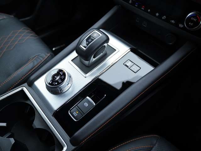 MITSUBISHI OUTLANDER PHEV 2023