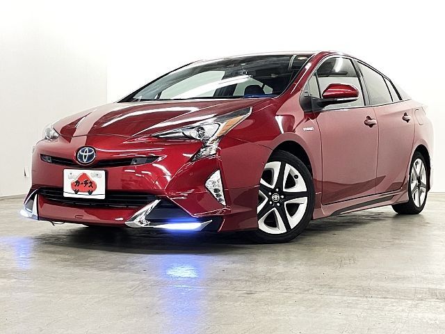 TOYOTA PRIUS 2016