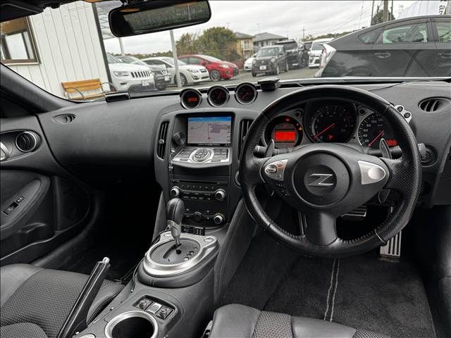 NISSAN FAIRLADY Z roadstar 2010