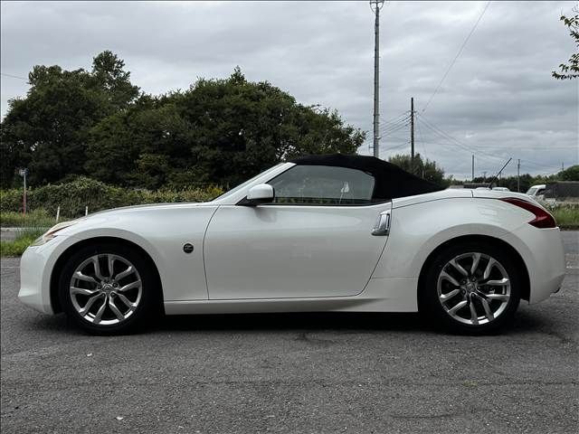 NISSAN FAIRLADY Z roadstar 2010