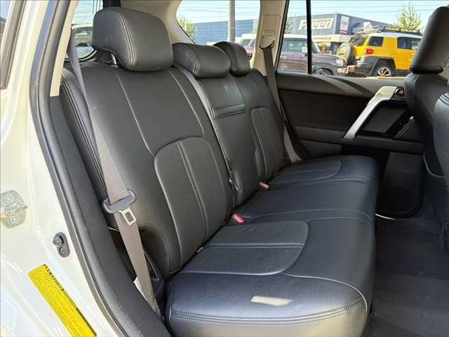 TOYOTA LANDCRUISER PRADO 2016