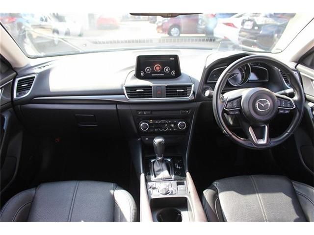 MAZDA AXELA SPORTS 2016