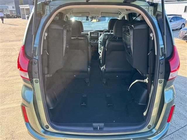 HONDA FREED HYBRID 2024