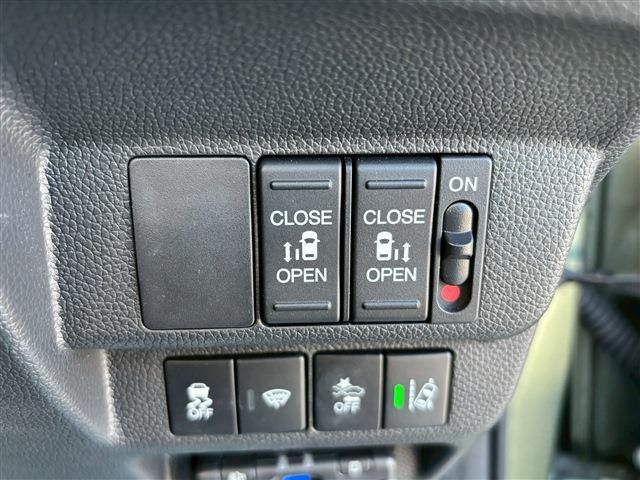 HONDA FREED HYBRID 2024