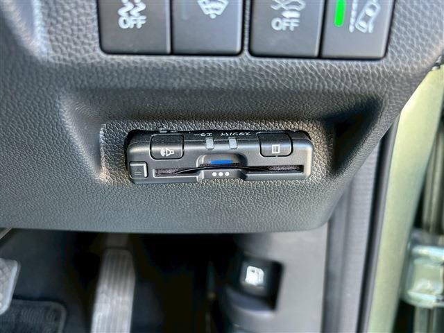 HONDA FREED HYBRID 2024