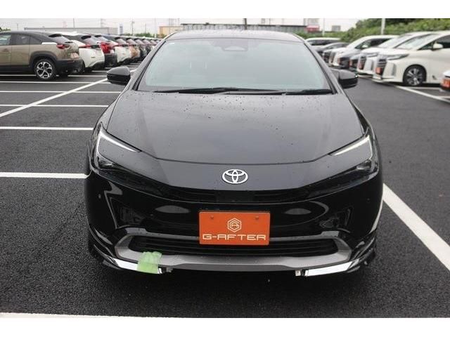 TOYOTA PRIUS 2023