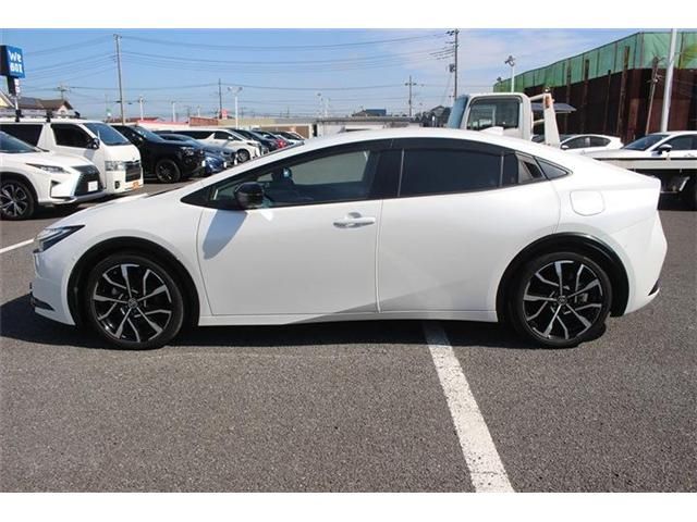 TOYOTA PRIUS PHV 2023