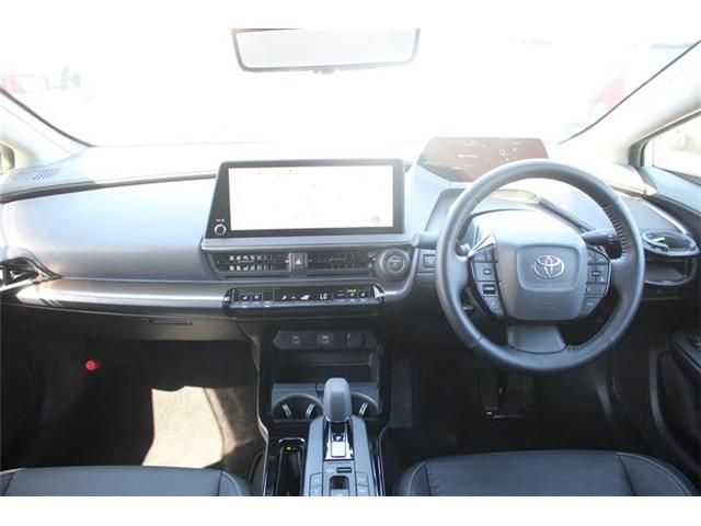 TOYOTA PRIUS PHV 2023