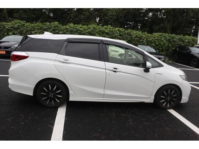 HONDA SHUTTLE HYBRID 2016