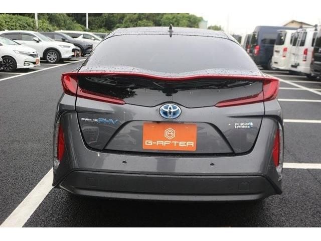 TOYOTA PRIUS PHV 2019