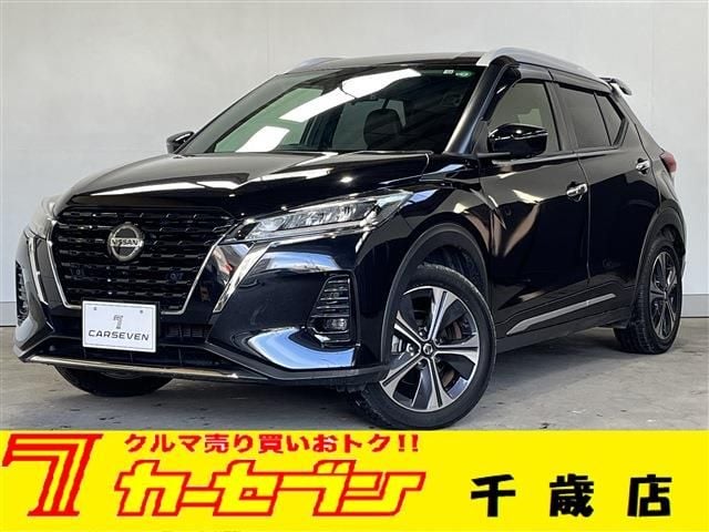 NISSAN KICKS 2022