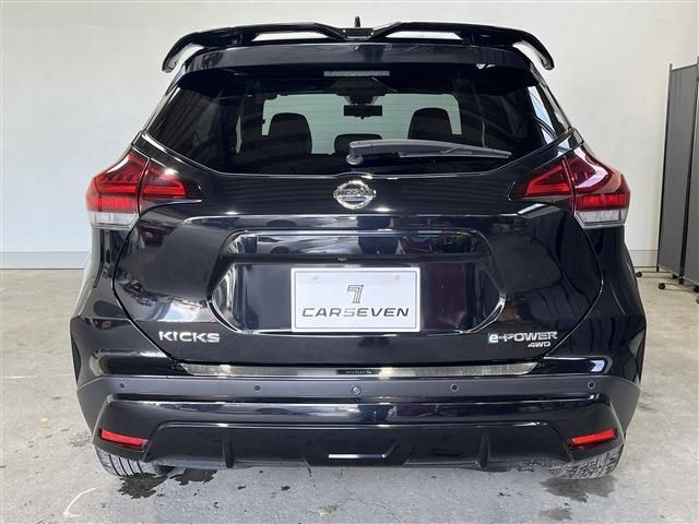 NISSAN KICKS 2022