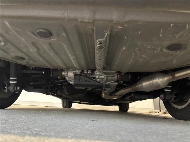 TOYOTA VOXY HYBRID 4WD 2022