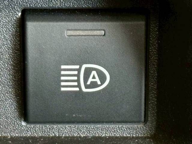 TOYOTA SIENTA HYBRID 2023