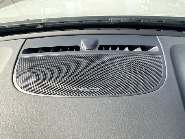 VOLVO VOLVO XC40 2022