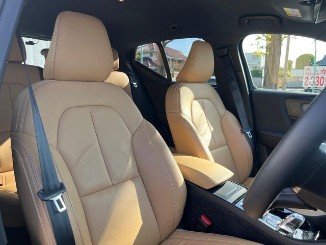 VOLVO VOLVO XC40 2022