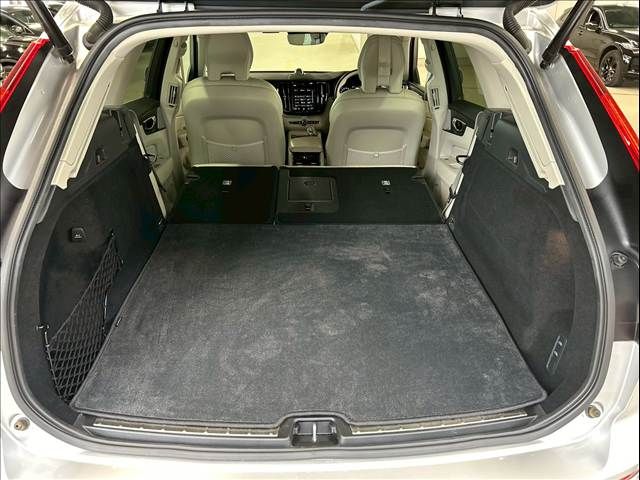 VOLVO VOLVO XC60 2020