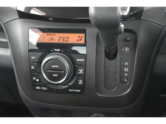 MITSUBISHI DELICA D:2 2WD 2011