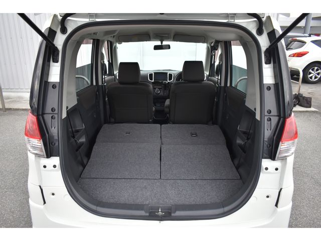 MITSUBISHI DELICA D:2 2WD 2011