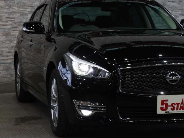 NISSAN FUGA HYBRID 2020